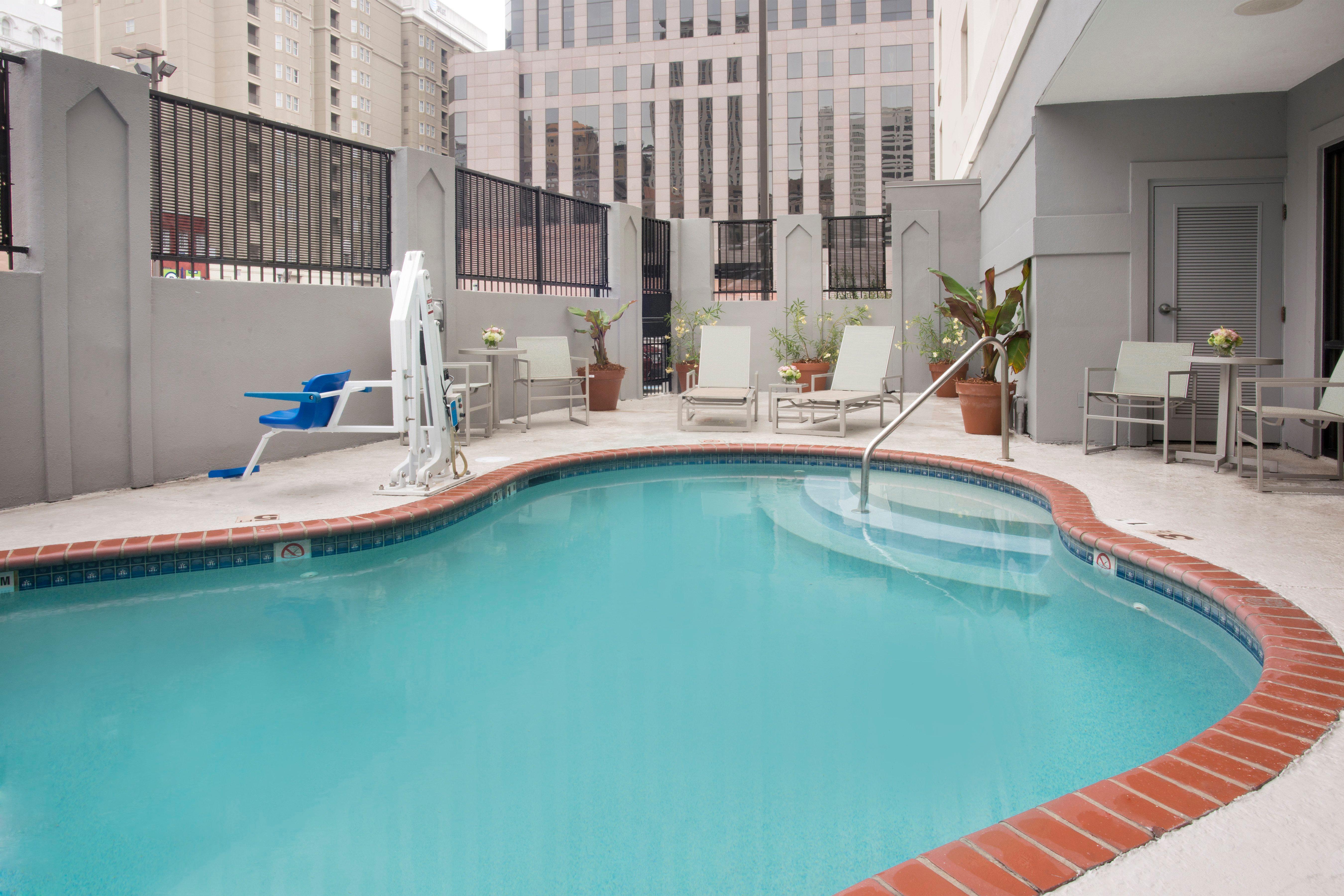 Holiday Inn Express New Orleans Downtown By Ihg Екстериор снимка